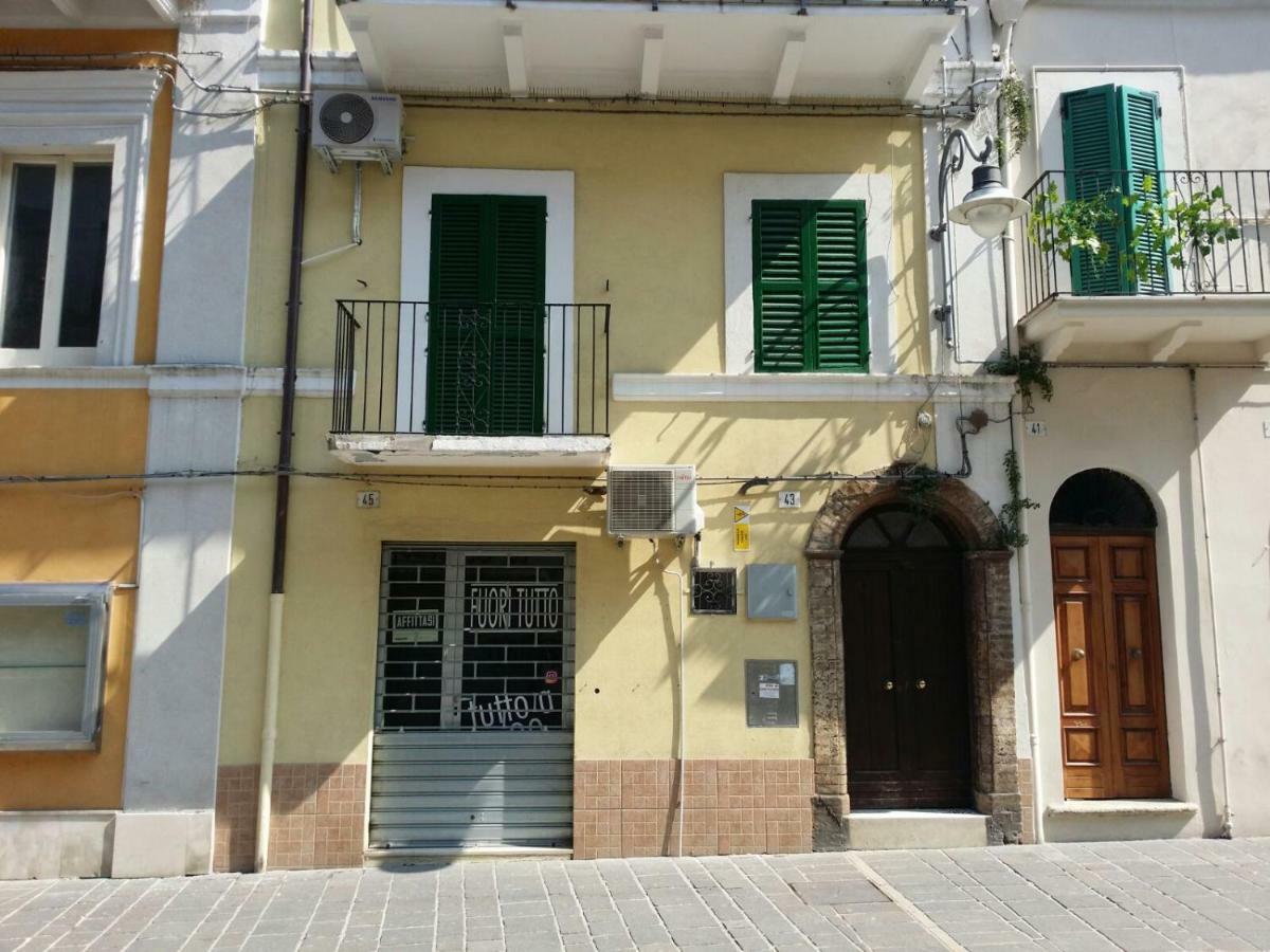 La Casetta Del Corso Apartamento Ortona Exterior foto